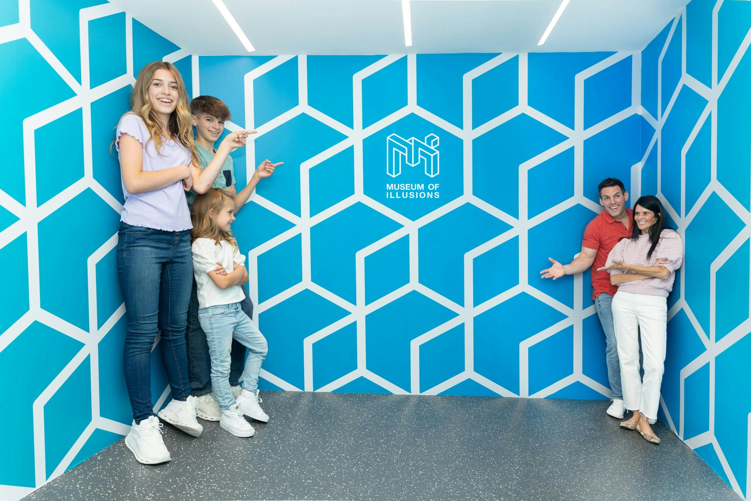 Museum of Illusions Mall of America: Entry Ticket - Photo 1 of 9